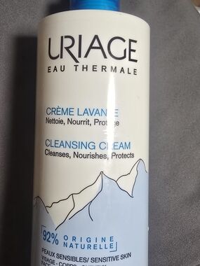 Uriage Cleansing Cream - White & Light Blue Bottle